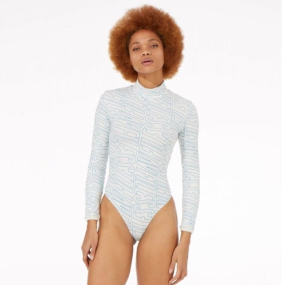 Vfiles white all over print logo long sleeve bodysuit